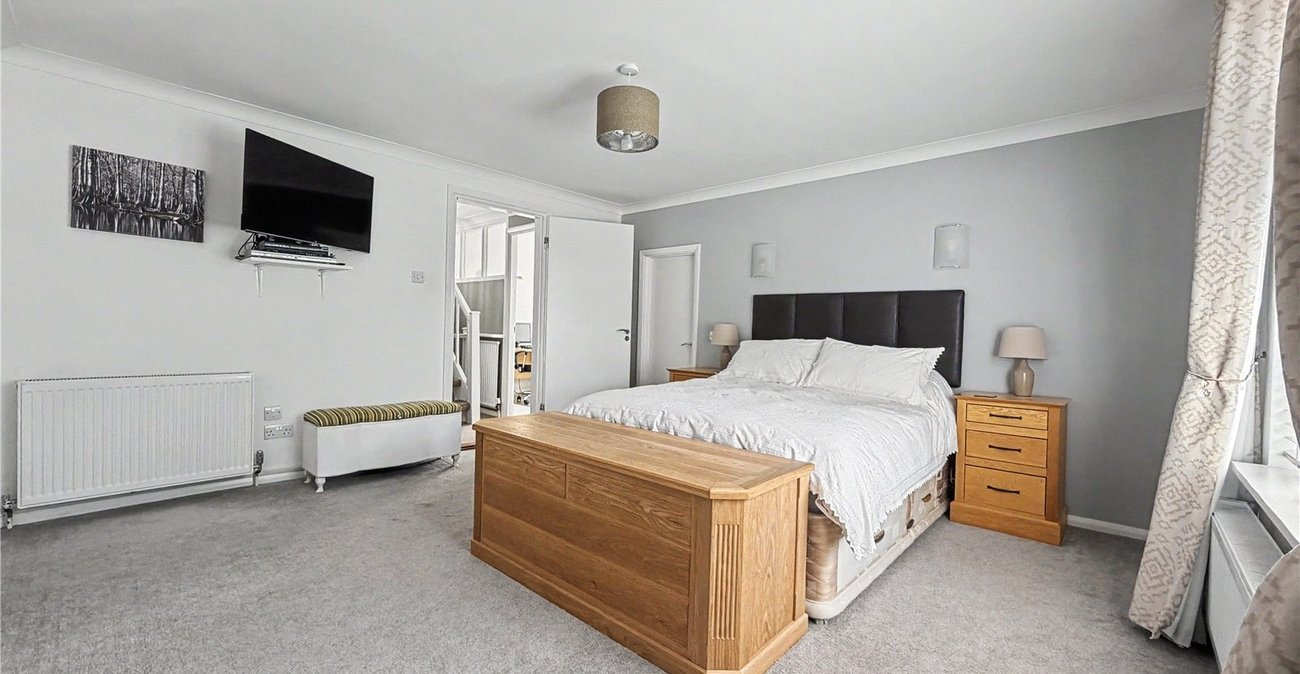 5 bedroom bungalow for sale in Gillingham | Robinson Michael & Jackson