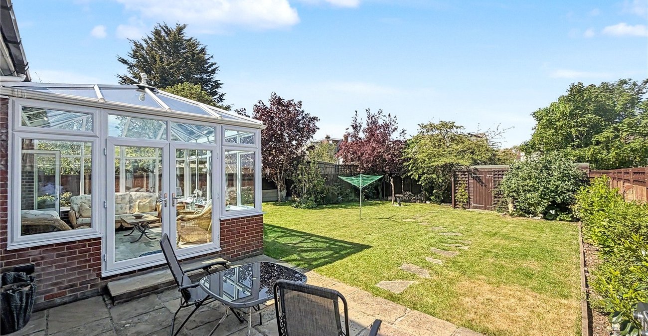 5 bedroom bungalow for sale in Gillingham | Robinson Michael & Jackson