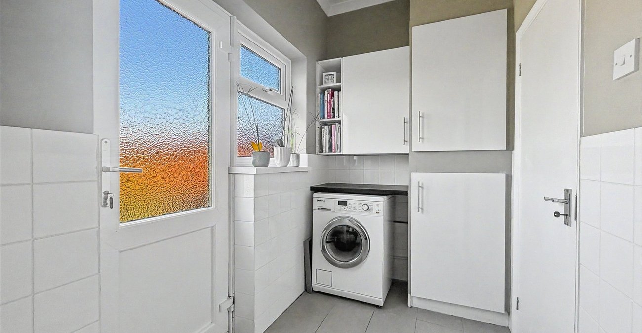 5 bedroom bungalow for sale in Gillingham | Robinson Michael & Jackson