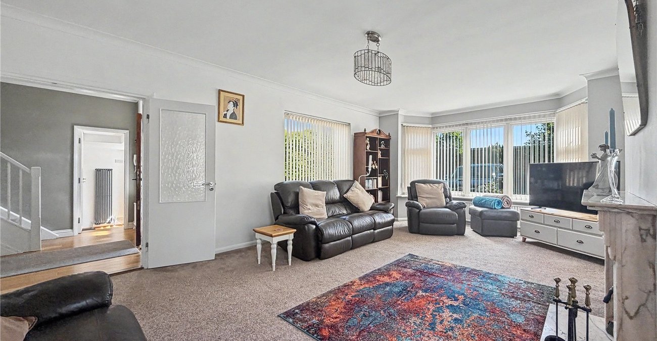 5 bedroom bungalow for sale in Gillingham | Robinson Michael & Jackson