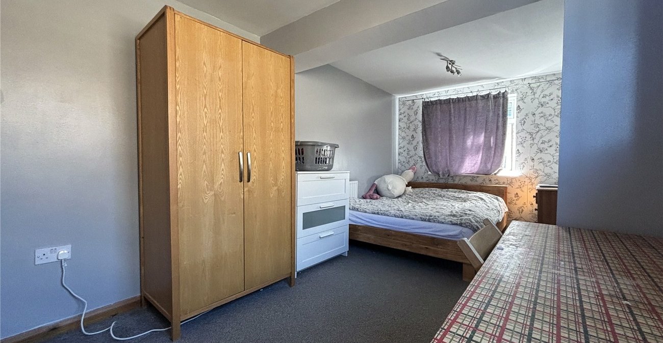 3 bedroom house for sale in Walderslade | Robinson Michael & Jackson