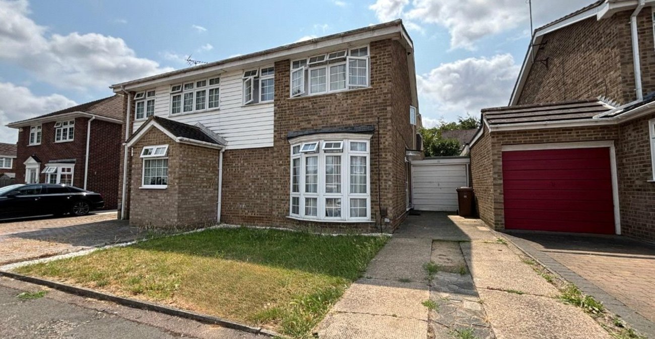 3 bedroom house for sale in Walderslade | Robinson Michael & Jackson