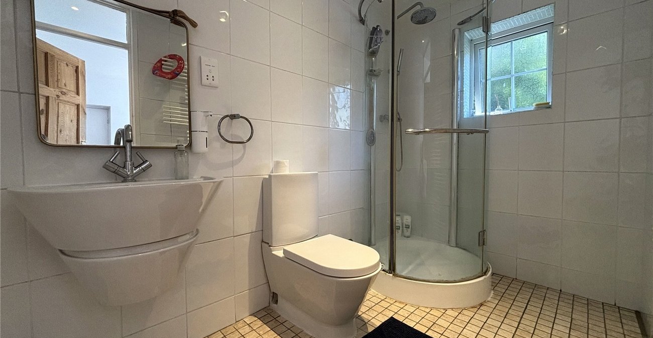 3 bedroom house for sale in Walderslade | Robinson Michael & Jackson