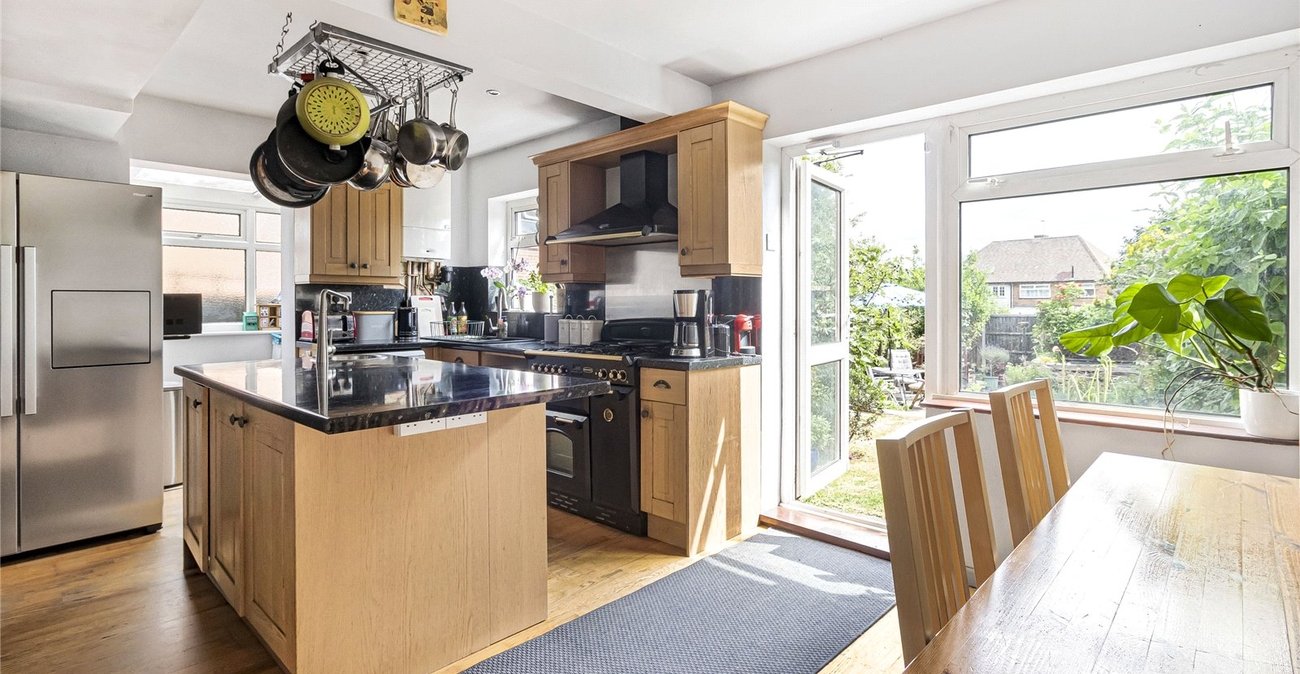 4 bedroom house for sale in Welling | Robinson Jackson