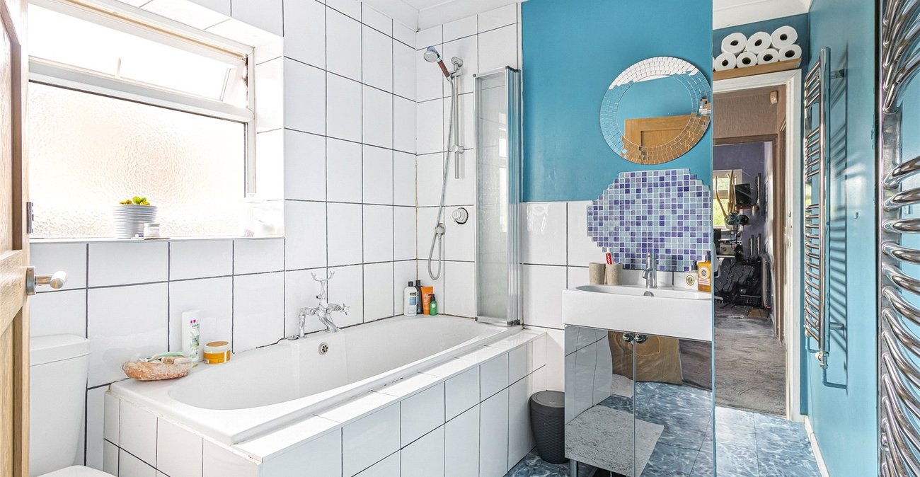 4 bedroom house for sale in Welling | Robinson Jackson