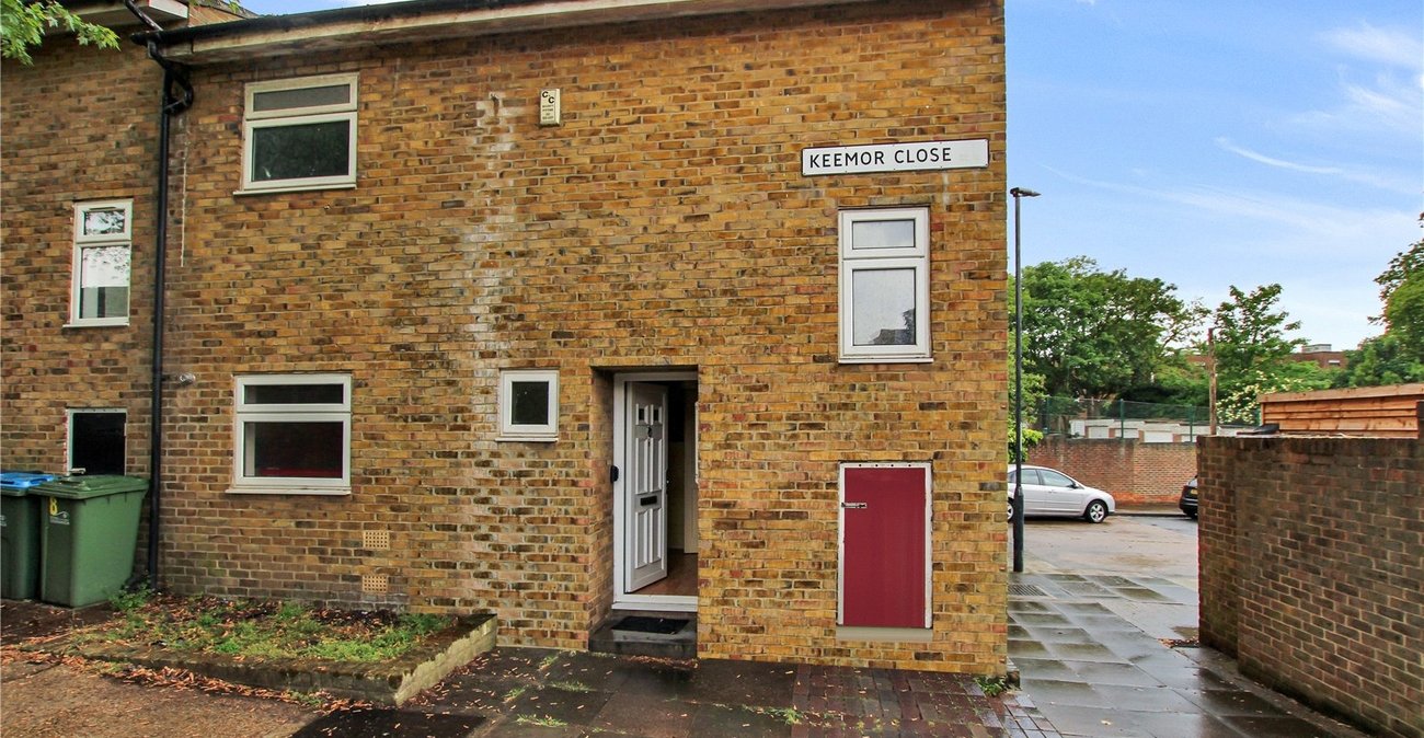 3 bedroom house for sale in Woolwich | Robinson Jackson