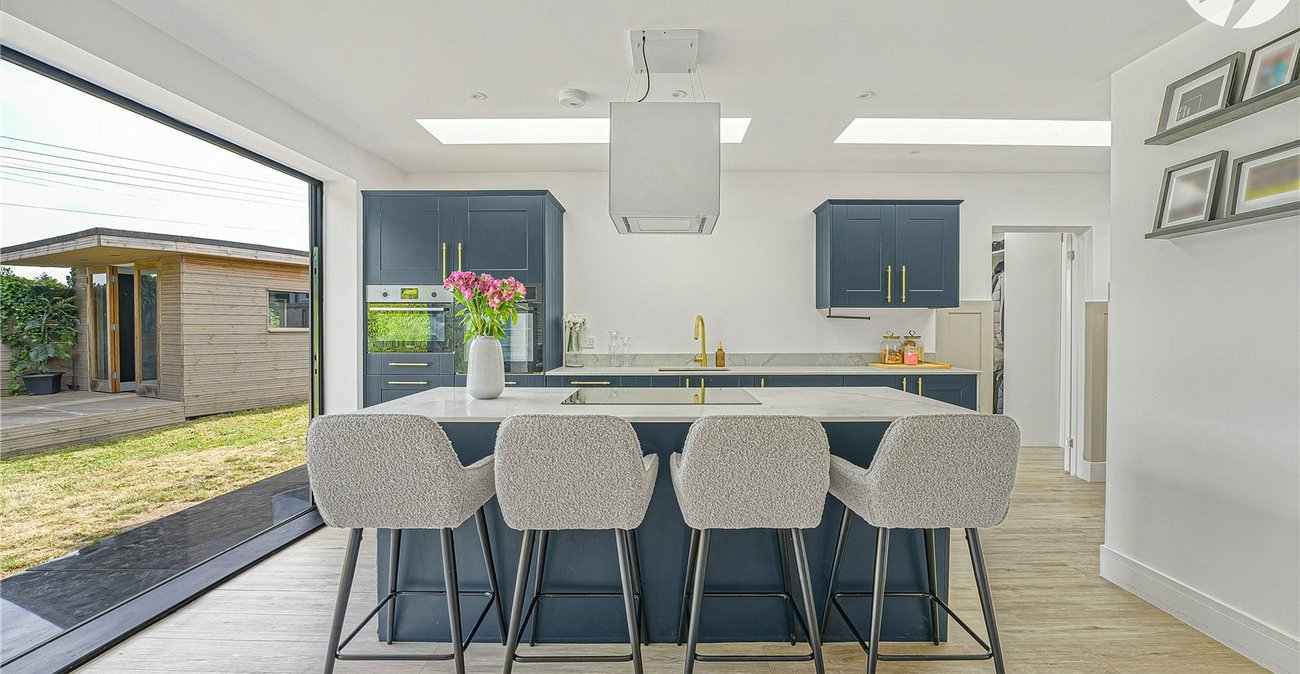 5 bedroom bungalow for sale in Sutton At Hone | Robinson Jackson