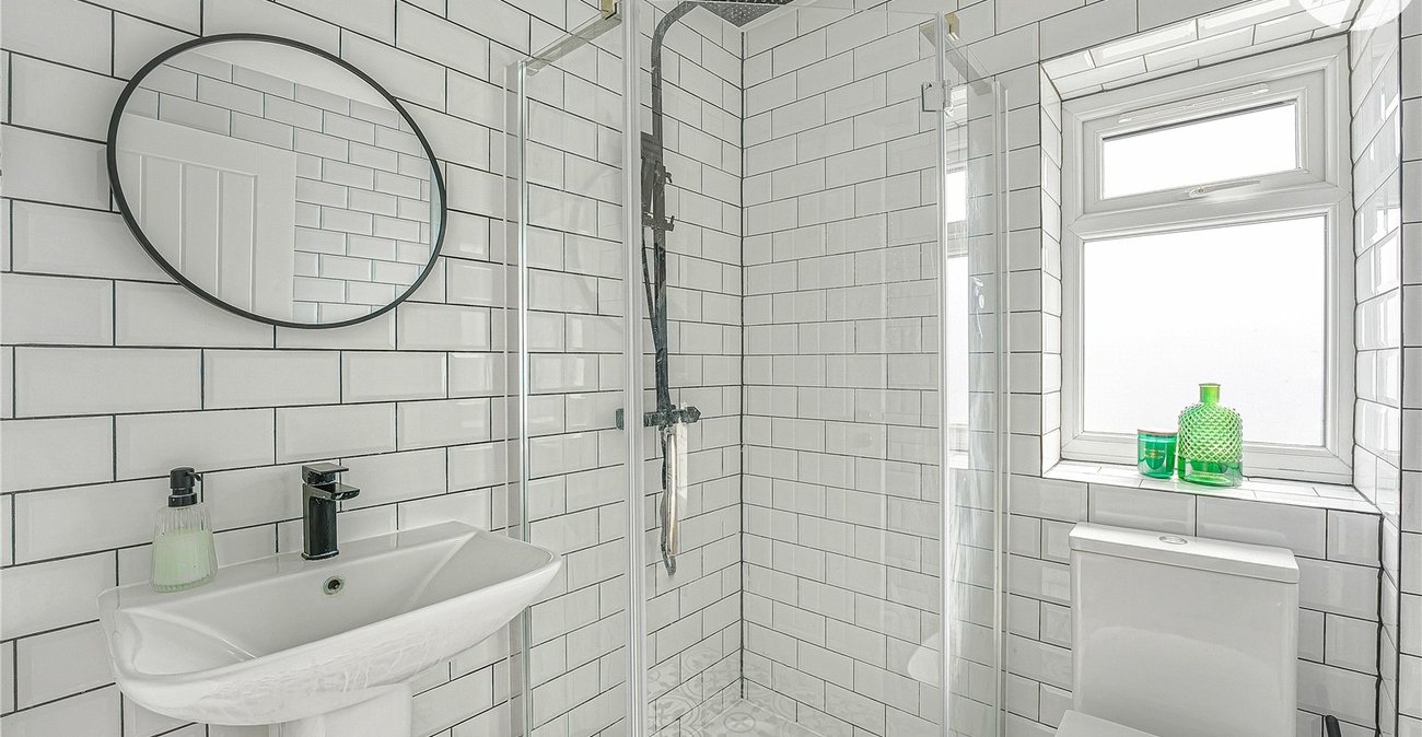 5 bedroom bungalow for sale in Sutton At Hone | Robinson Jackson