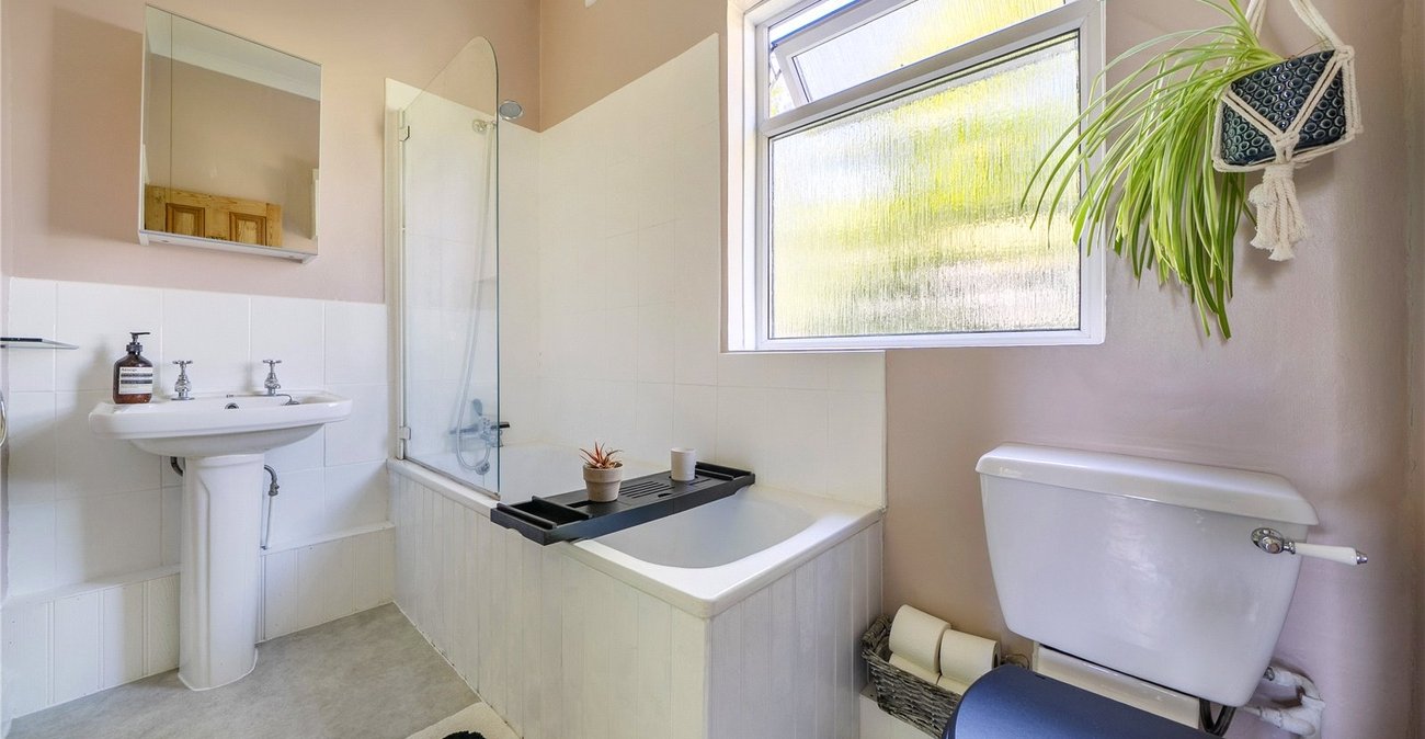 2 bedroom property for sale in Sydenham | Robinson Jackson
