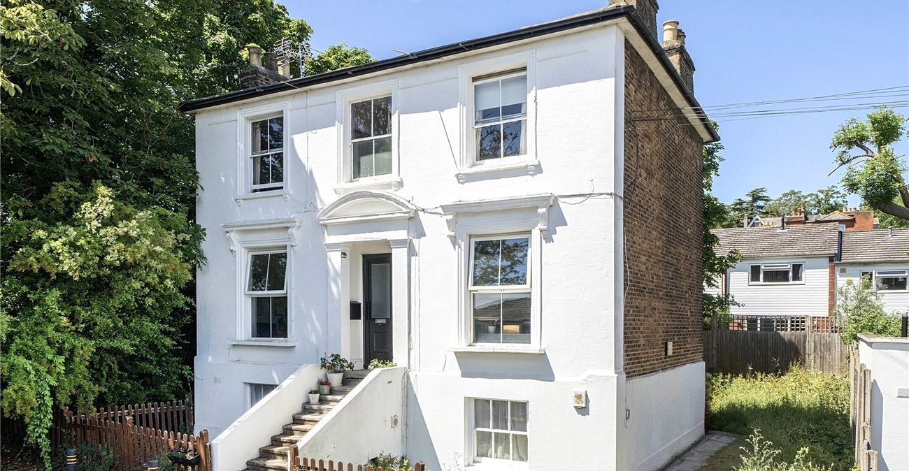 2 bedroom property for sale in Sydenham | Robinson Jackson