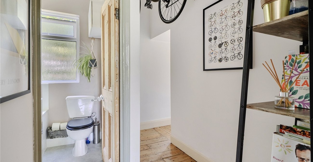 2 bedroom property for sale in Sydenham | Robinson Jackson