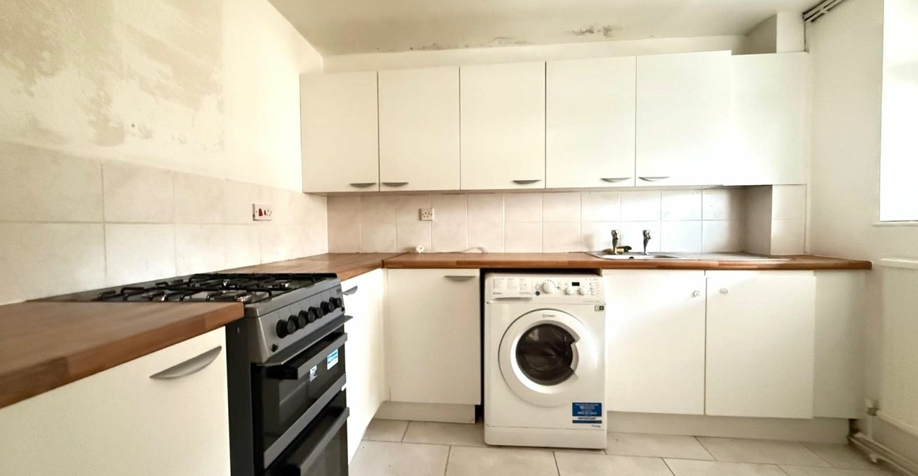 1 bedroom property for sale in London | Robinson Jackson
