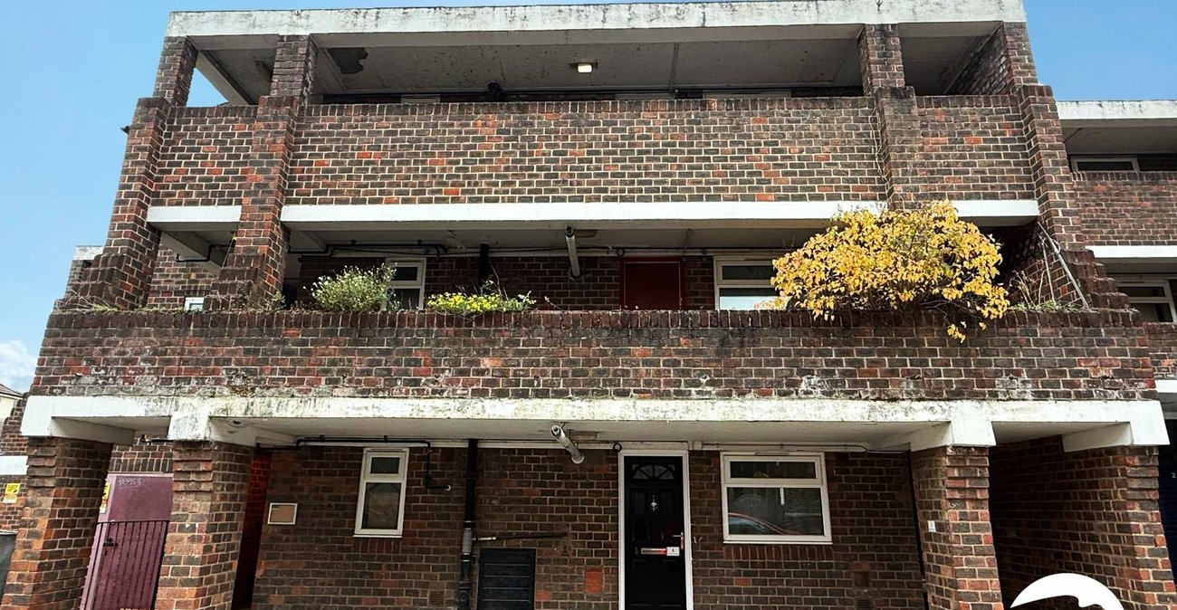 1 bedroom property for sale in London | Robinson Jackson