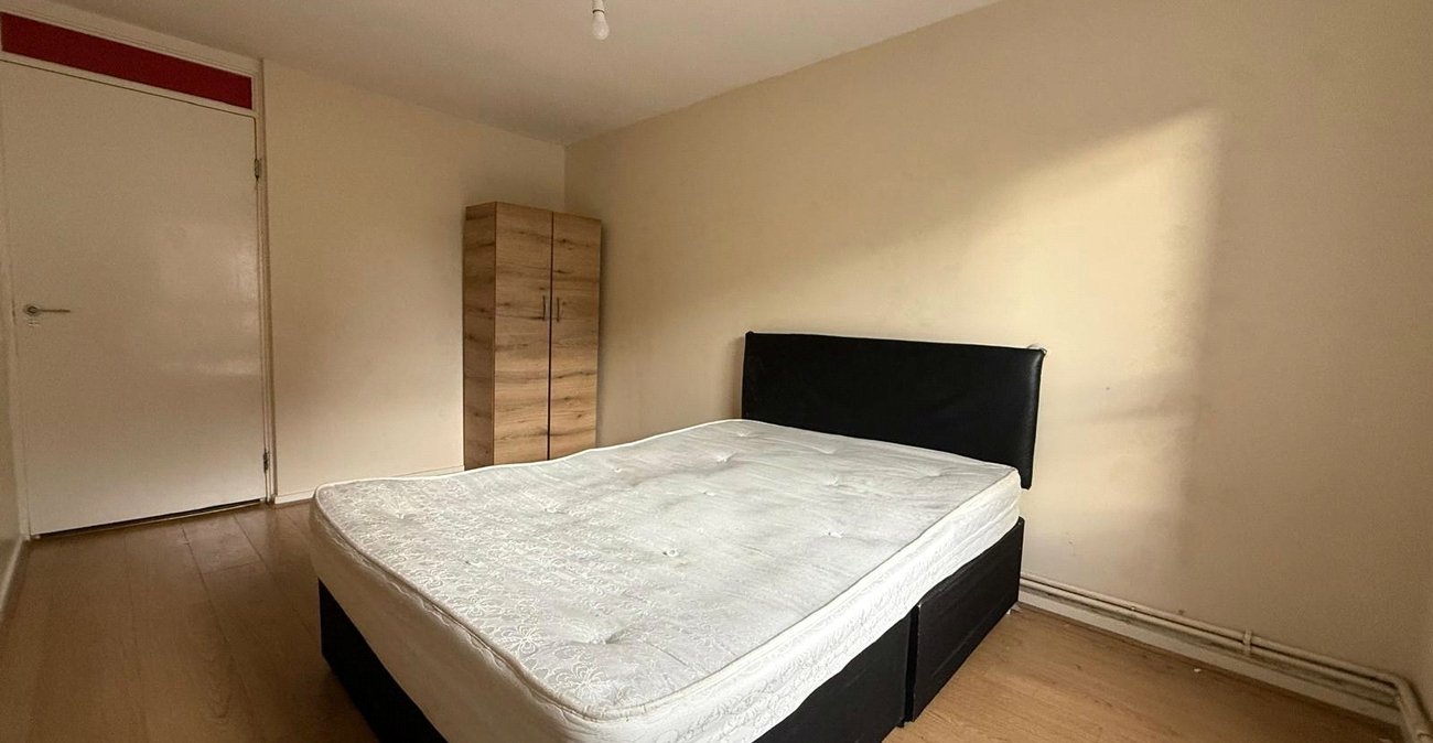 1 bedroom property for sale in London | Robinson Jackson