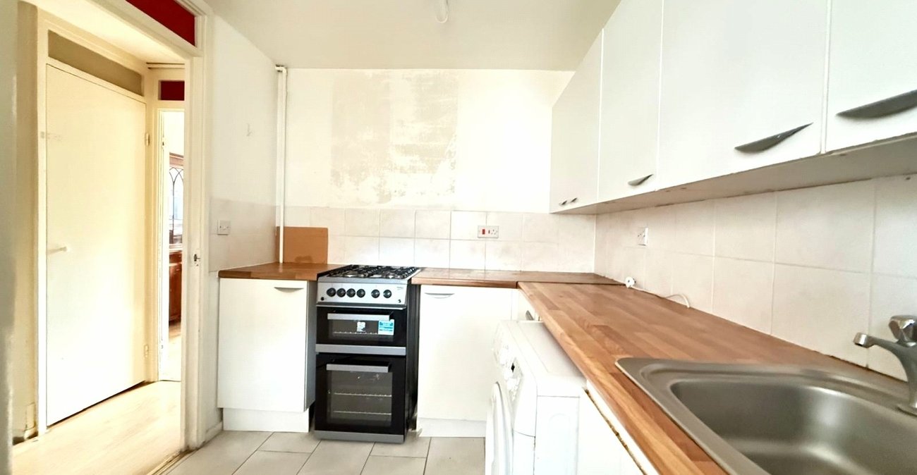 1 bedroom property for sale in London | Robinson Jackson