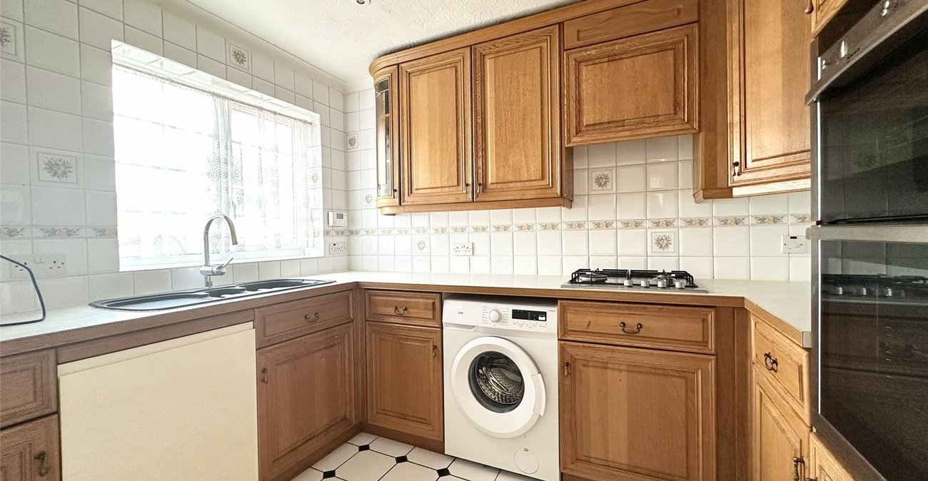 3 bedroom house for sale in Greenhithe | Robinson Jackson