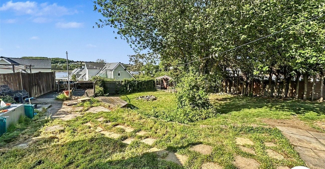 3 bedroom house for sale in Rochester | Robinson Michael & Jackson