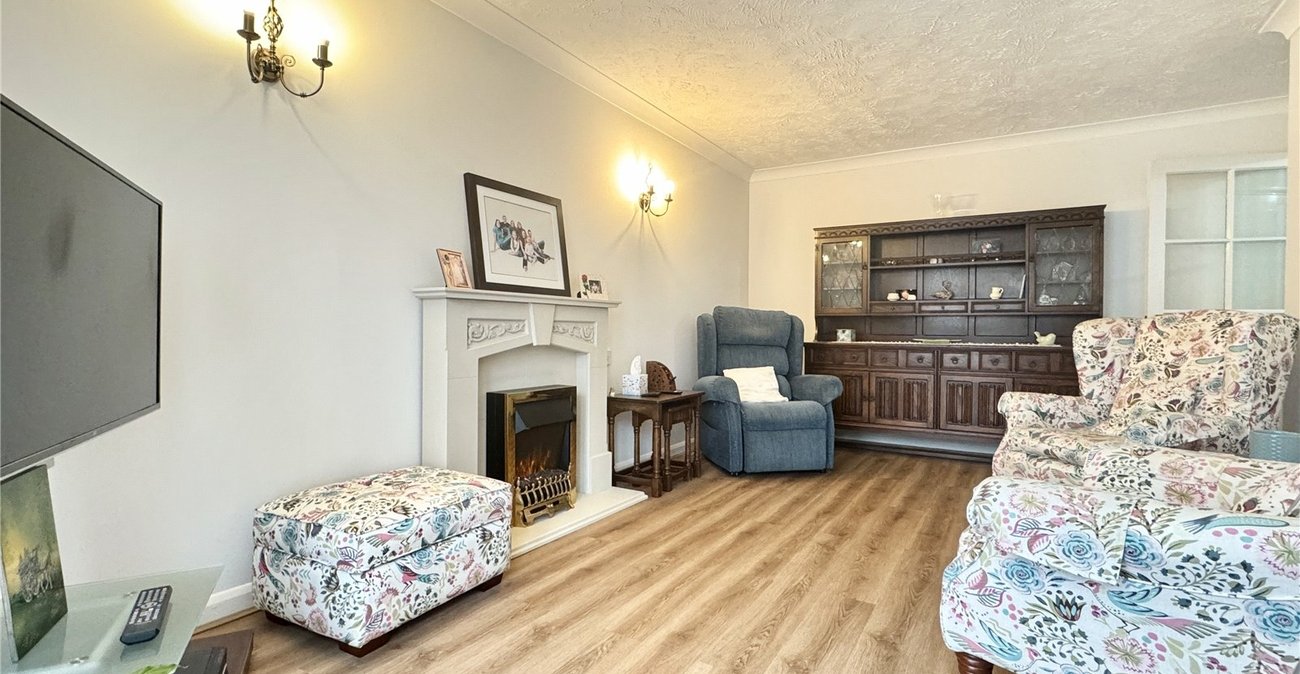 1 bedroom property for sale in Oakleigh Close | Robinson Jackson