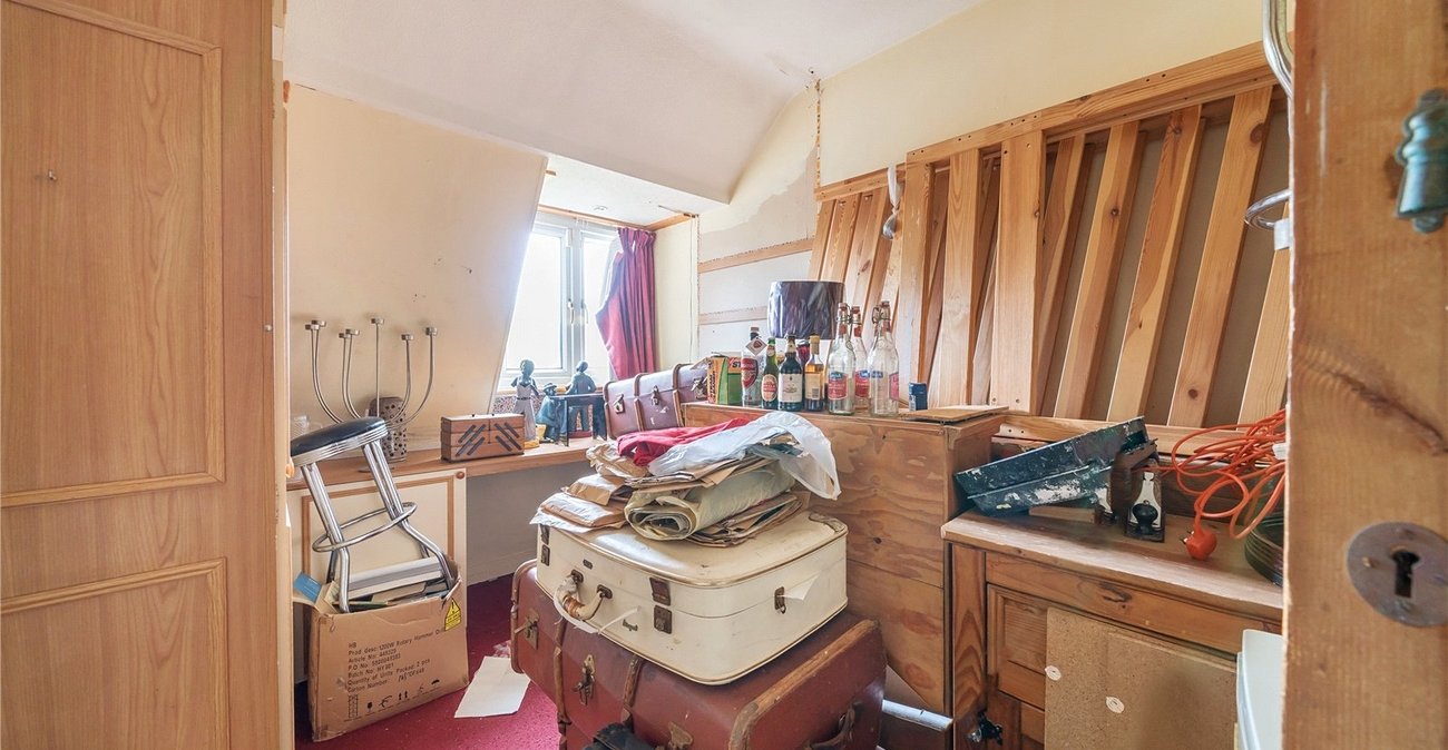 4 bedroom house for sale in Beckenham | Robinson Jackson
