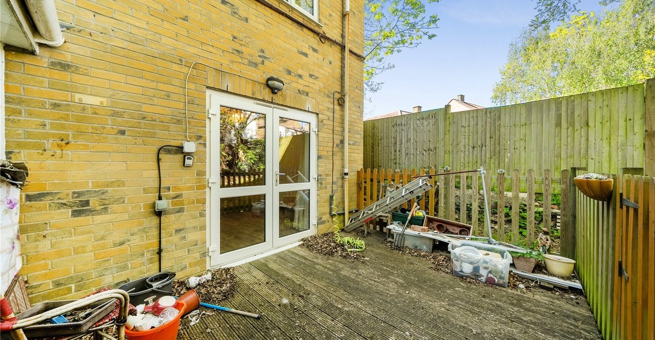2 bedroom property for sale in Sydenham | Robinson Jackson