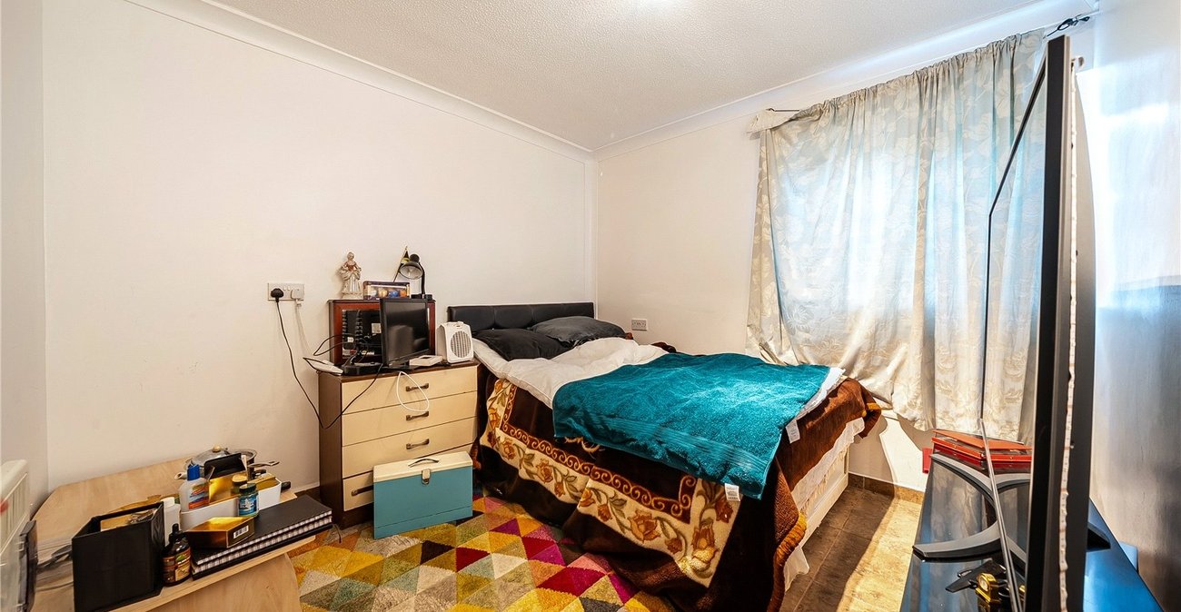 2 bedroom property for sale in Sydenham | Robinson Jackson