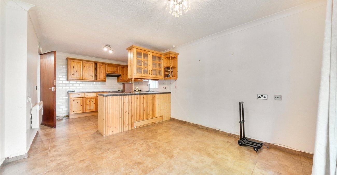 2 bedroom property for sale in Sydenham | Robinson Jackson