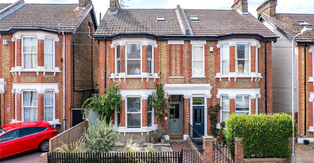 2 bedroom property for sale in Gravesend | Robinson Michael & Jackson