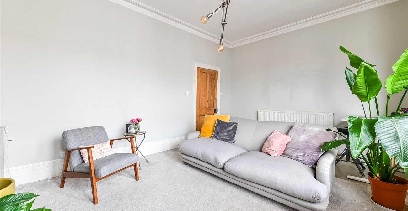 2 bedroom property for sale in Gravesend | Robinson Michael & Jackson