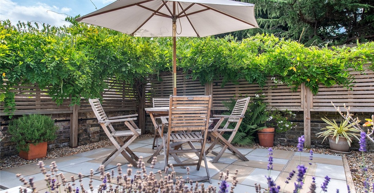2 bedroom property for sale in Gravesend | Robinson Michael & Jackson