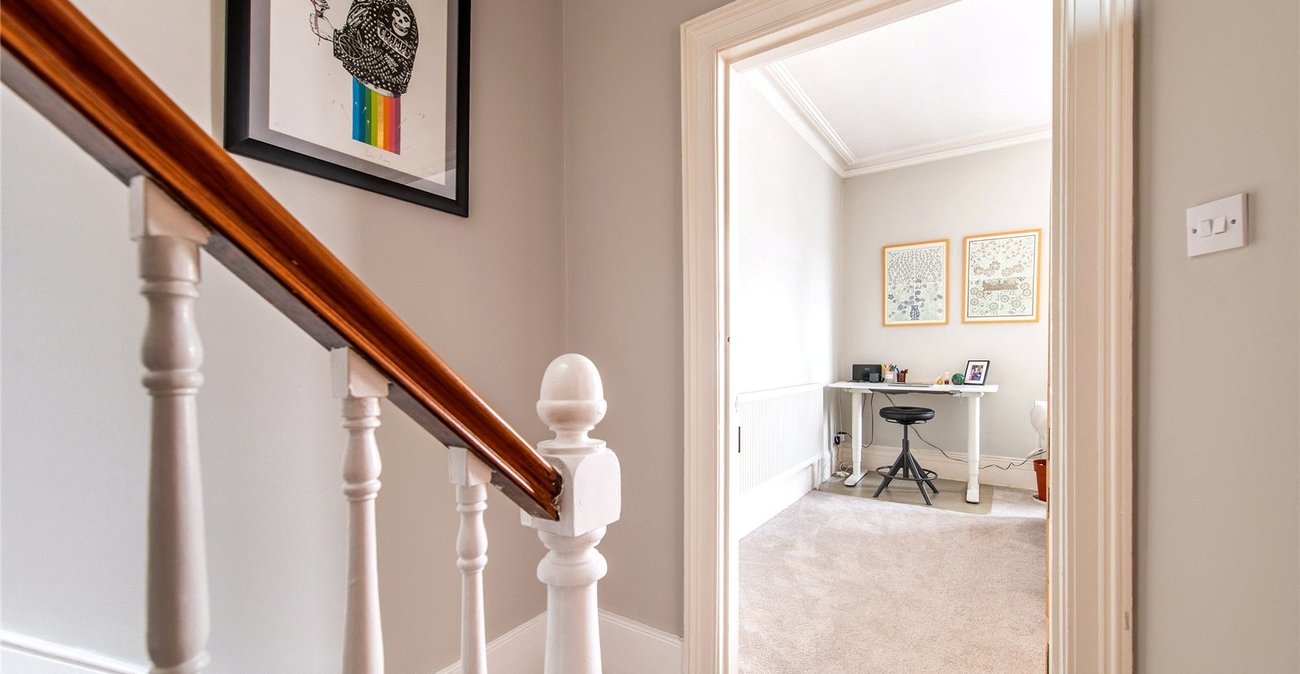 2 bedroom property for sale in Gravesend | Robinson Michael & Jackson