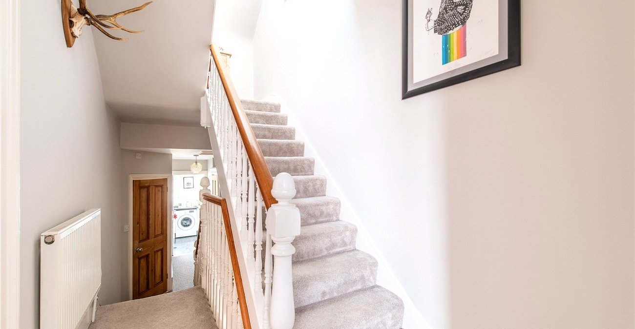 2 bedroom property for sale in Gravesend | Robinson Michael & Jackson
