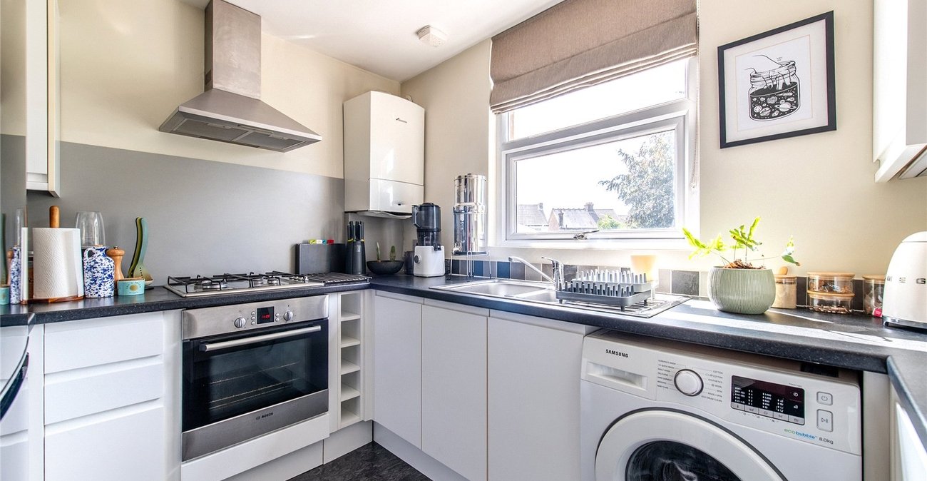 2 bedroom property for sale in Gravesend | Robinson Michael & Jackson