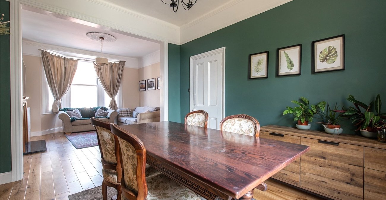 4 bedroom house for sale in Gravesend | Robinson Michael & Jackson