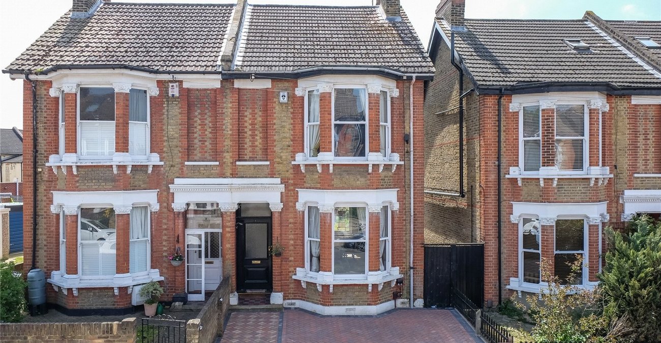 4 bedroom house for sale in Gravesend | Robinson Michael & Jackson