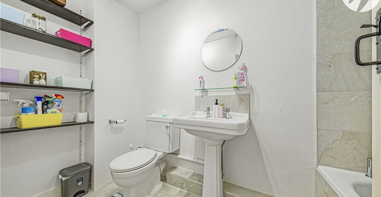 1 bedroom house for sale in St. Mary Cray | Robinson Jackson