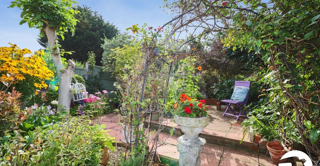 2 bedroom house for sale in Belvedere | Robinson Jackson