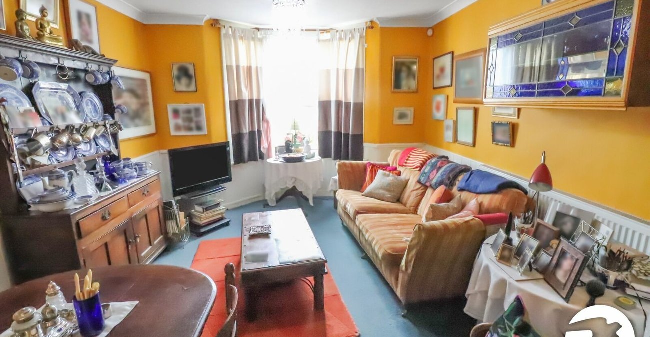 2 bedroom house for sale in Belvedere | Robinson Jackson