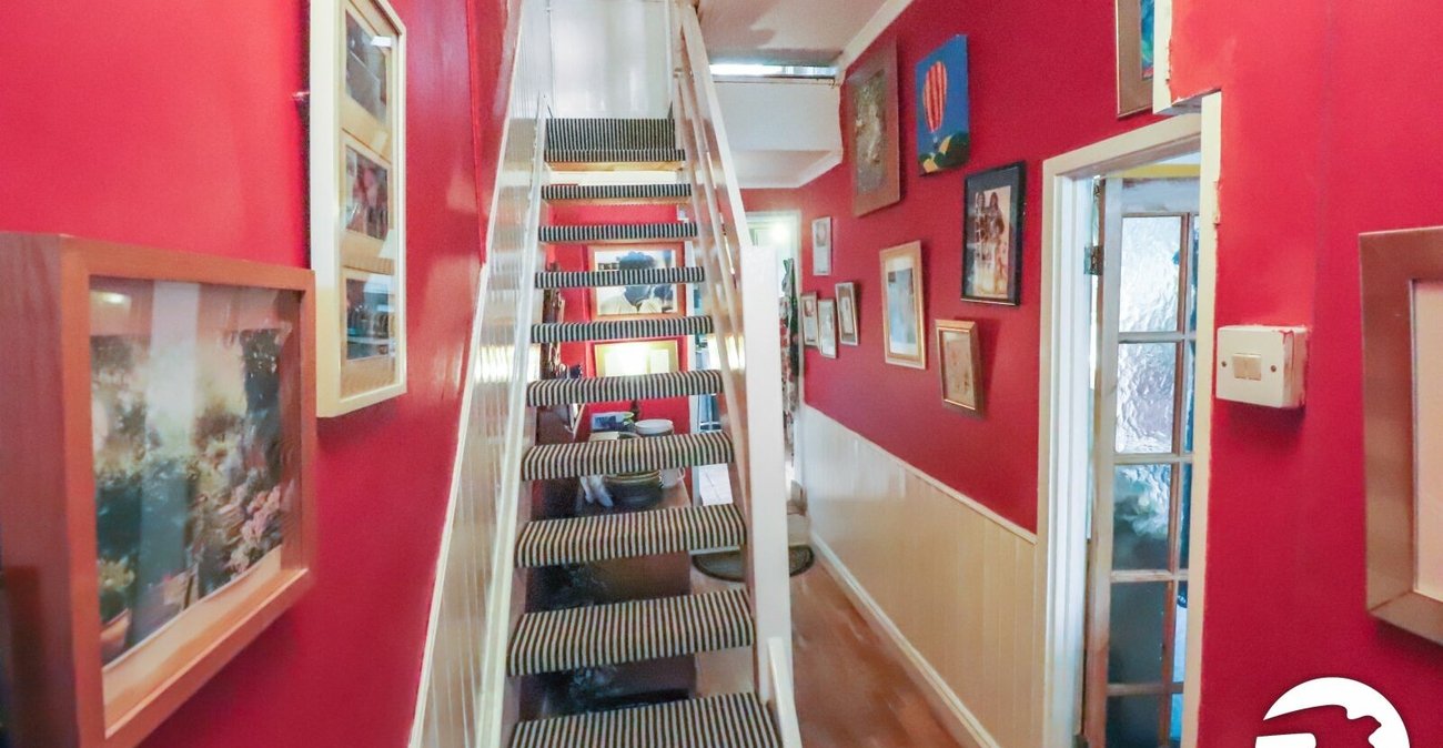 2 bedroom house for sale in Belvedere | Robinson Jackson