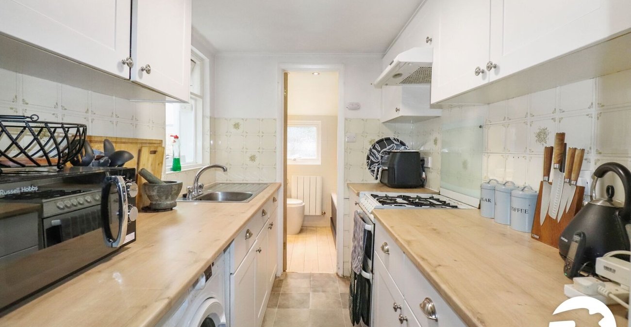 2 bedroom house for sale in Belvedere | Robinson Jackson