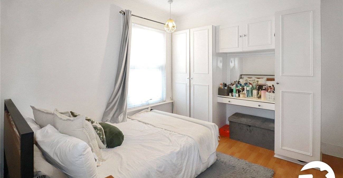 2 bedroom house for sale in Belvedere | Robinson Jackson