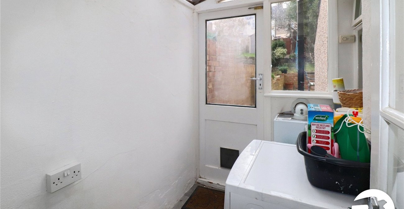 2 bedroom house for sale in Belvedere | Robinson Jackson