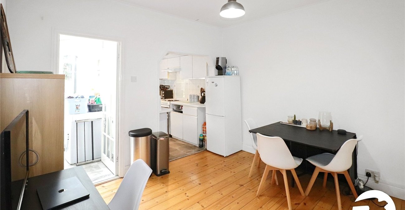 2 bedroom house for sale in Belvedere | Robinson Jackson