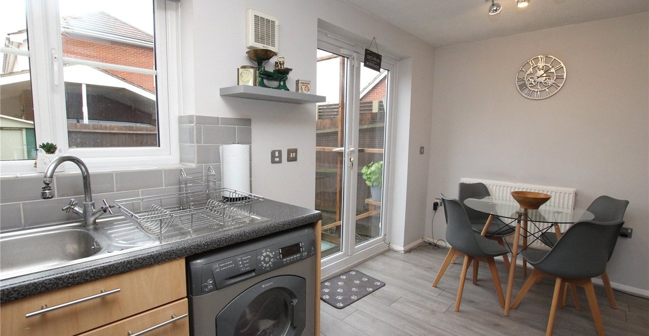 2 bedroom house for sale in West Thamesmead | Robinson Jackson