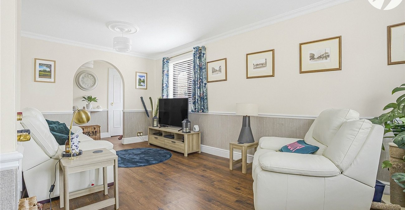 2 bedroom property for sale in Dartford | Robinson Jackson