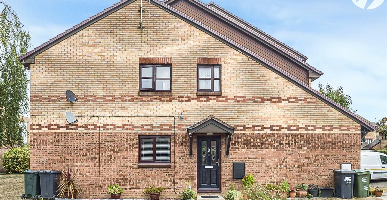 2 bedroom property for sale in Dartford | Robinson Jackson