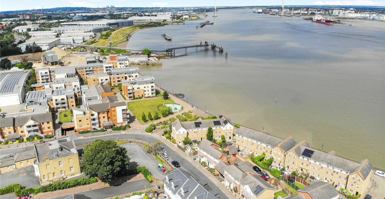 1 bedroom property for sale in Greenhithe | Robinson Jackson