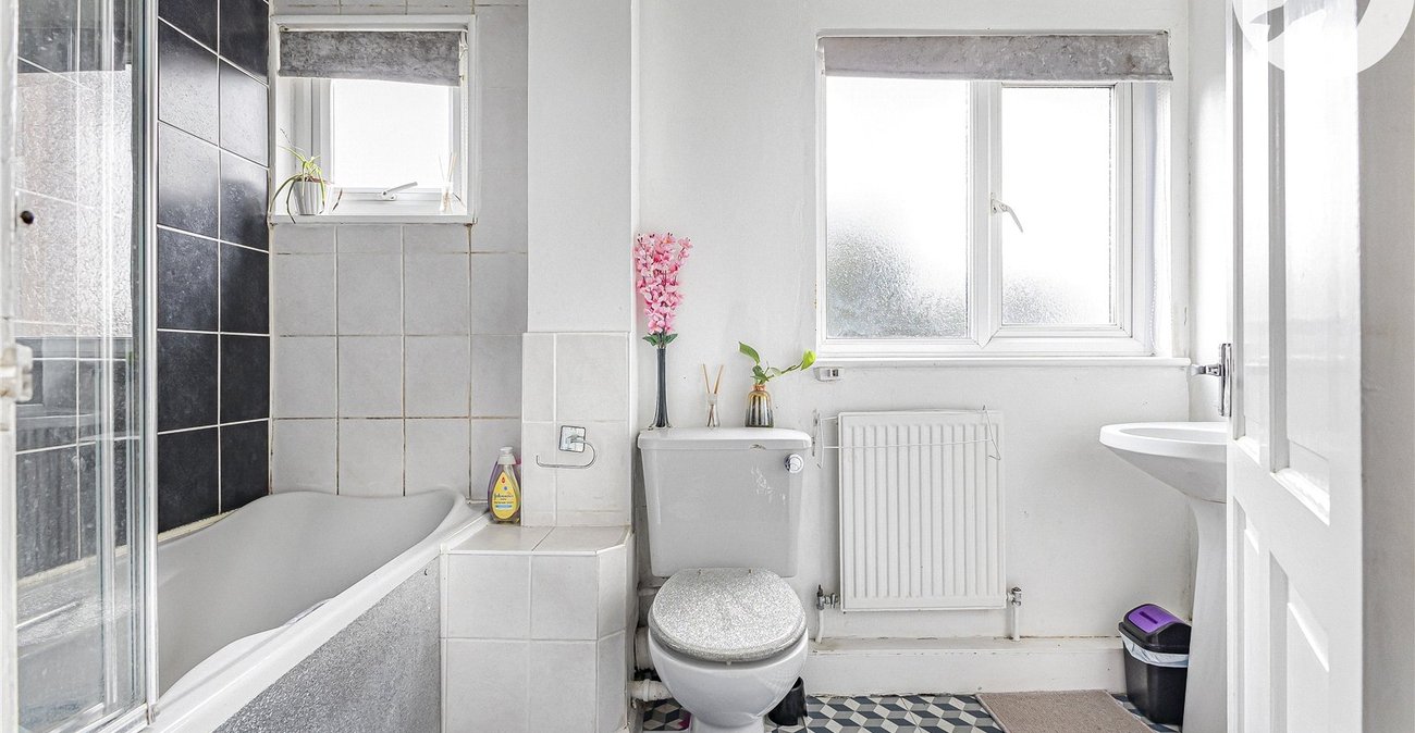 3 bedroom house for sale in Swanley | Robinson Jackson