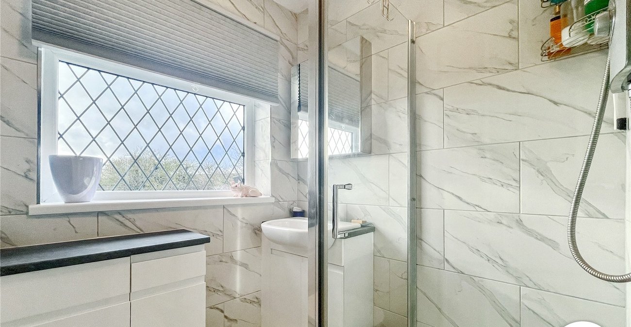 3 bedroom house for sale in Bobbing | Robinson Michael & Jackson