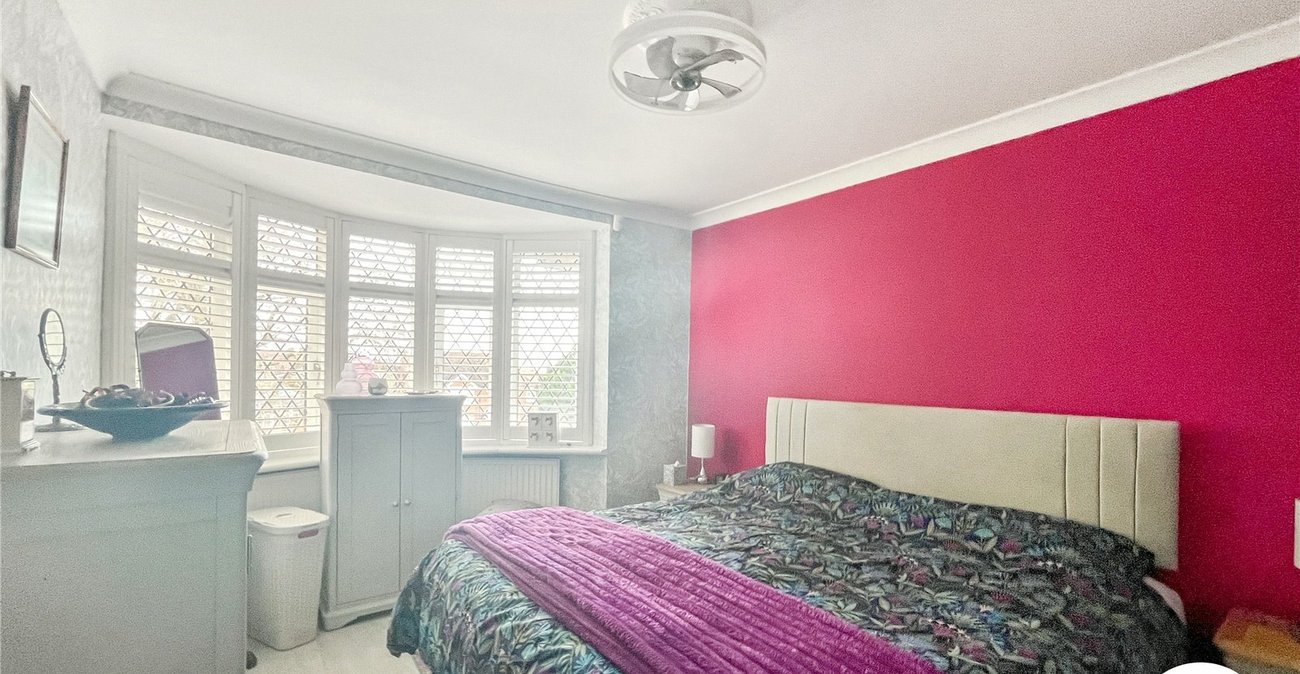 3 bedroom house for sale in Bobbing | Robinson Michael & Jackson