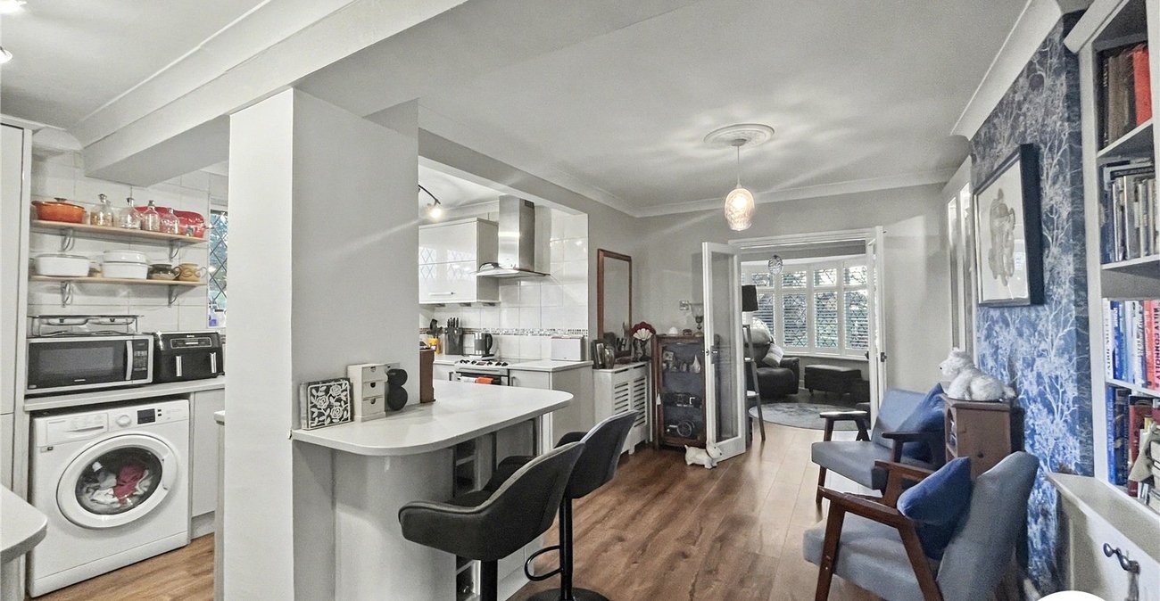 3 bedroom house for sale in Bobbing | Robinson Michael & Jackson